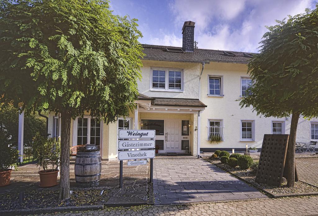 Wein & Gaestehaus Rosenlay Lieser Luaran gambar